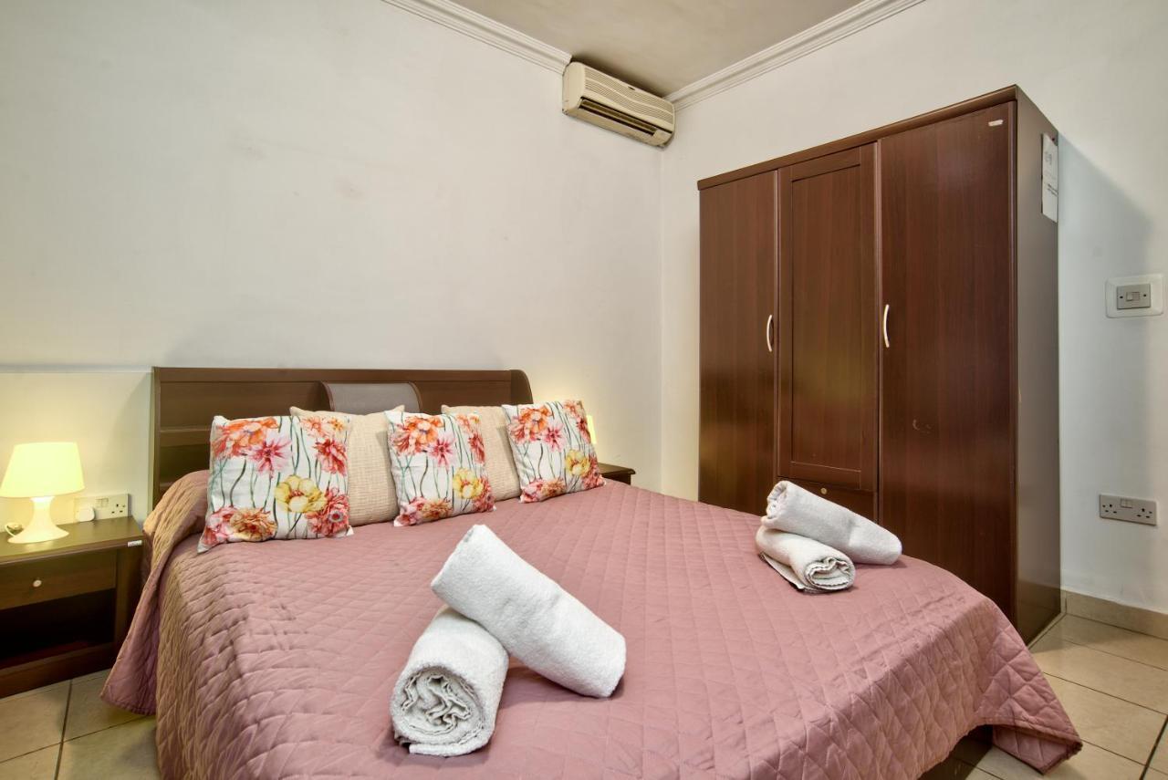 Morina Court - St Julians Seaside Bliss Apartments And Penthouse By Shortletsmalta Saint Julian's 외부 사진