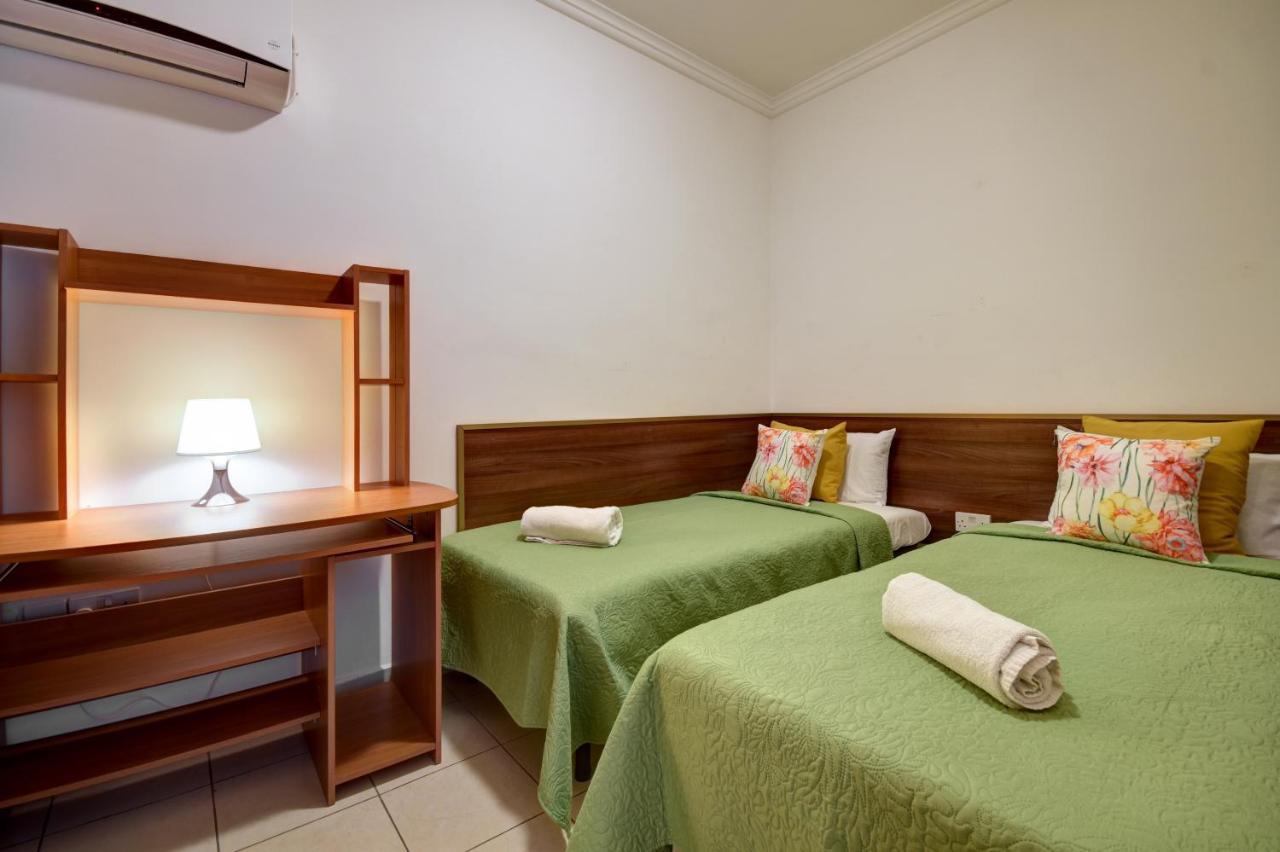 Morina Court - St Julians Seaside Bliss Apartments And Penthouse By Shortletsmalta Saint Julian's 외부 사진