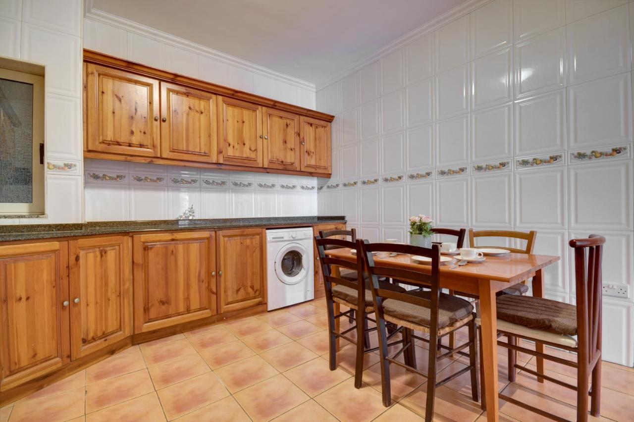 Morina Court - St Julians Seaside Bliss Apartments And Penthouse By Shortletsmalta Saint Julian's 외부 사진