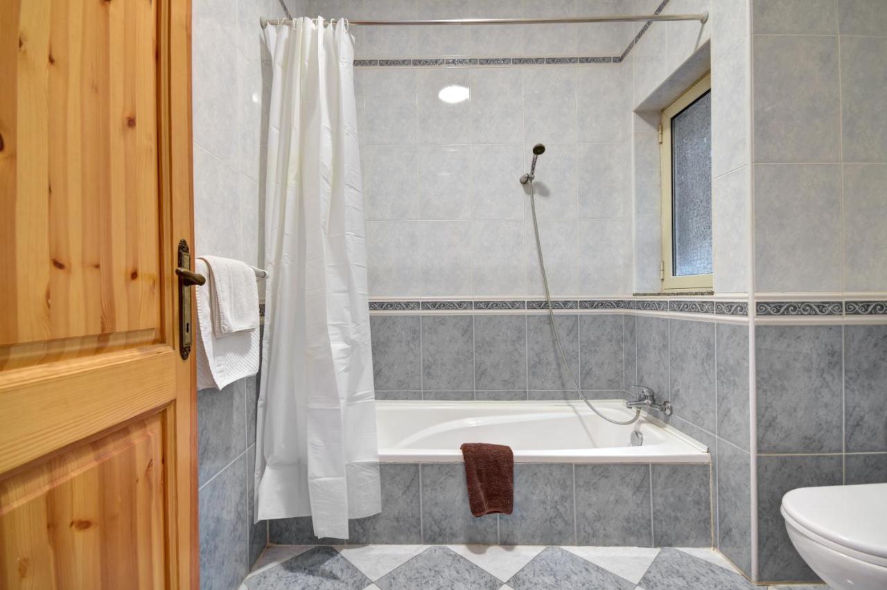 Morina Court - St Julians Seaside Bliss Apartments And Penthouse By Shortletsmalta Saint Julian's 외부 사진